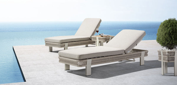 Borromeo Sun Lounger w/ Side Table