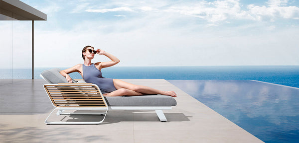 Wing Sun Lounger